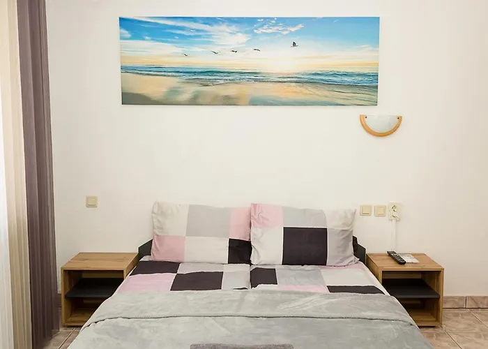 Two Identical Designer 2bd Flats With Sea View In By Flat Mаnager شقة *