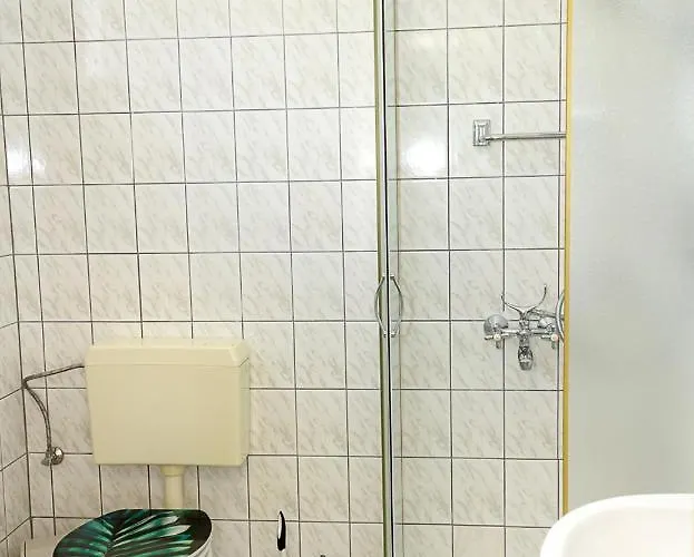 Two Identical Designer 2bd Flats With Sea View In By Flat Mаnager شقة