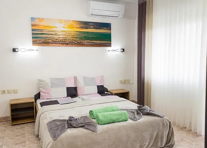 Two Identical Designer 2bd Flats With Sea View In By Flat Mаnager *