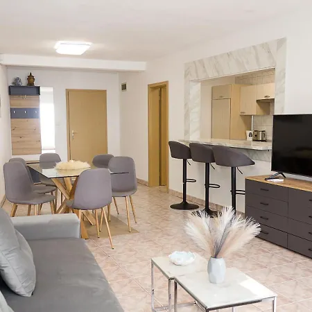 Two Identical Designer 2bd Flats With Sea View In By Flat Mаnager * 巴尔奇克