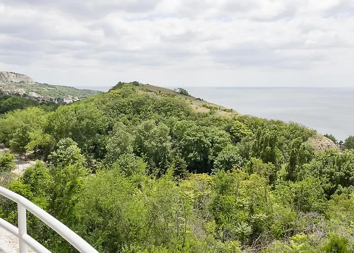 Two Identical Designer 2bd Flats With Sea View In By Flat Mаnager Lejlighed